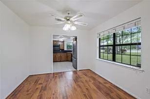 19 MockingBird Ln, Dayton, TX 77535 - Photo 5