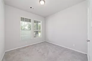11710 Rosehall Reach Ln, Tomball, TX 77377 - Photo 5