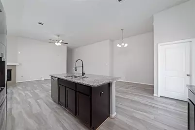 11710 Rosehall Reach Ln, Tomball, TX 77377 - Photo 17
