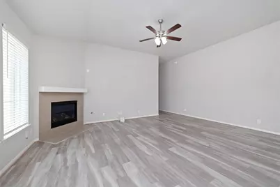 11710 Rosehall Reach Ln, Tomball, TX 77377 - Photo 13