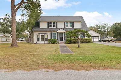 202 Robinson Street, Edna, TX 77957 - Photo 1