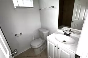 15138 Old Creek Rd, Houston, TX 77060 - Photo 9