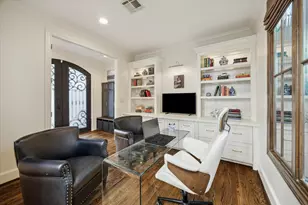 1720 Elmen St, Houston, TX 77019 - Photo 5