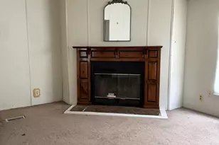 106 Courtland Ct, Highlands, TX 77562 - Photo 3