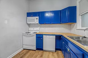 1827 Avenue O, Galveston, TX 77550 - Photo 11