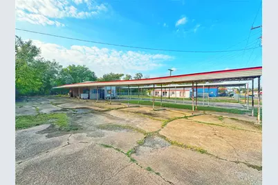 805 South 4th Street, Crockett, TX 75835 - Photo 15