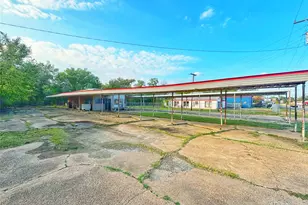 805 S Fourth St, Crockett, TX 75835 - Photo 15