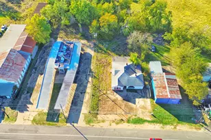 805 S Fourth St, Crockett, TX 75835 - Photo 19