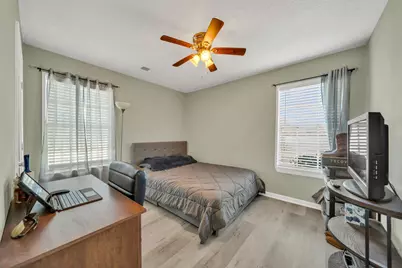 101 Lincoln Cedar Drive, Baytown, TX 77523 - Photo 9