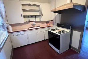 102 S Victoria St, Victoria, TX 77901 - Photo 3