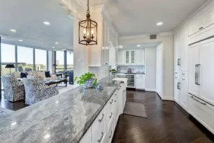 1111 Bering Dr, Houston, TX 77057 - Photo 11