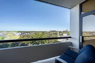 1111 Bering Dr, Houston, TX 77057 - Photo 9