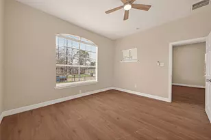 7927 Brays St, Houston, TX 77012 - Photo 19