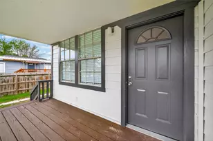 7927 Brays St, Houston, TX 77012 - Photo 5