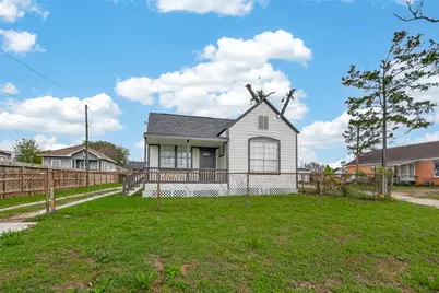 7927 Brays Street #B, Houston, TX 77012 - Photo 1