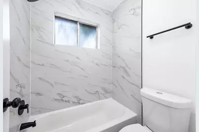 10402 Rancho Bernardo Lane, Sugar Land, TX 77498 - Photo 19