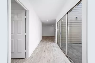 10402 Rancho Bernardo Lane, Sugar Land, TX 77498 - Photo 7