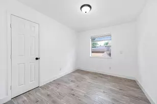10402 Rancho Bernardo Ln, Sugar Land, TX 77498 - Photo 21