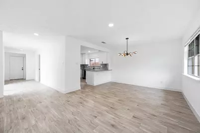 10402 Rancho Bernardo Lane, Sugar Land, TX 77498 - Photo 11