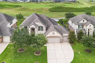 2329 Ashley Falls Ln, League City, TX 77573 - Photo 3