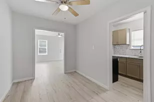 1008 Studewood St, Houston, TX 77008 - Photo 9