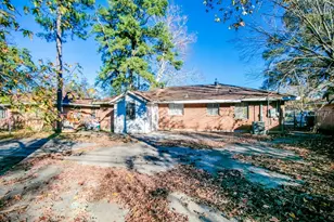 10201 Homestead Rd, Houston, TX 77016 - Photo 3