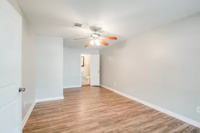 10201 Homestead Road, Houston, TX 77016 - Photo 15