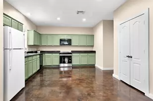 3129 Molly Dr, Huntsville, TX 77340 - Photo 11