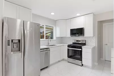 7707 Sorbete Drive, Houston, TX 77083 - Photo 15