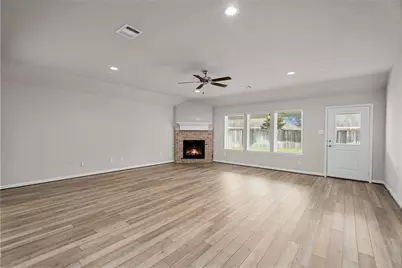 2221 Hay Field Court, Conroe, TX 77384 - Photo 9