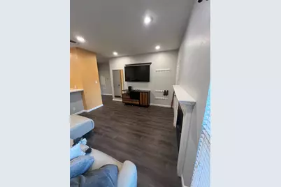 2414 Longview Street #202, Austin, TX 78705 - Photo 3