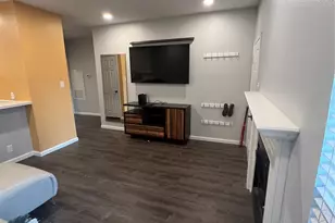 2414 Longview St, Austin, TX 78705 - Photo 3