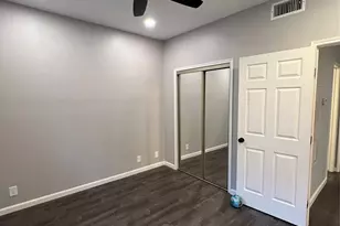 2414 Longview St, Austin, TX 78705 - Photo 17