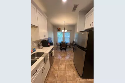 2414 Longview Street #202, Austin, TX 78705 - Photo 11