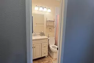 2414 Longview St, Austin, TX 78705 - Photo 19