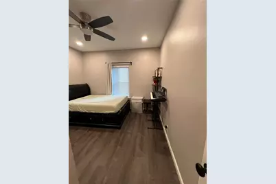 2414 Longview Street #202, Austin, TX 78705 - Photo 23