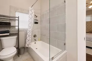 4019 Garrow St, Houston, TX 77003 - Photo 9