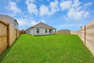 311 Ice Shr Trl, Dayton, TX 77535 - Photo 37
