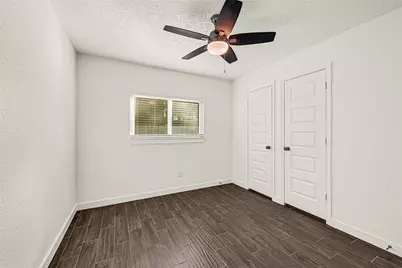 2239 Pilgrims Point Drive, Friendswood, TX 77546 - Photo 17