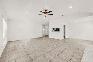 2239 Pilgrims Point Dr, Friendswood, TX 77546 - Photo 11