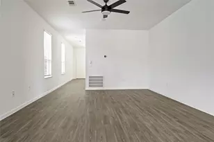 21127 Dolphin Bay Ln, Cypress, TX 77433 - Photo 9