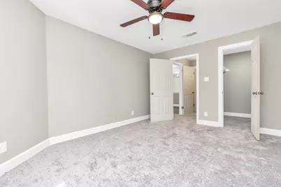 9700 Leawood Boulevard #1806, Houston, TX 77099 - Photo 15