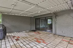 4842 Briarbend Dr, Houston, TX 77035 - Photo 37