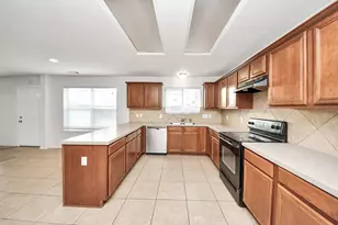 6411 Bright Falls Ln, Katy, TX 77449 - Photo 9