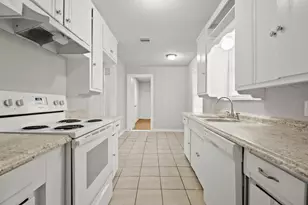 728 22nd Ave N, Texas City, TX 77590 - Photo 5