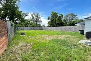 1626 14th St, Port Arthur, TX 77640 - Photo 35