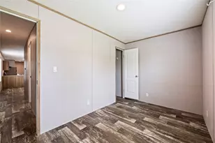 8700 Patricia Ln, Hitchcock, TX 77563 - Photo 21