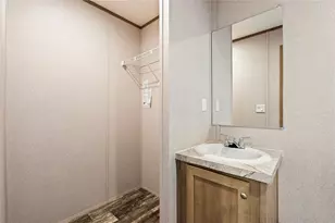 8700 Patricia Ln, Hitchcock, TX 77563 - Photo 15