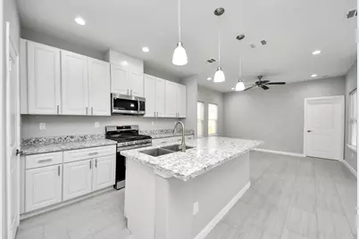 4011 Elmwood Street, Houston, TX 77051 - Photo 9