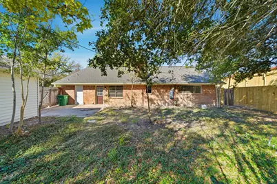 7230 Bayou Forest Drive, Houston, TX 77088 - Photo 33